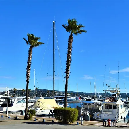 T3 Climatise Avec Jardin Privatif - Proche Plages Et Commerces A - Fr-1-226b-32 Apartment